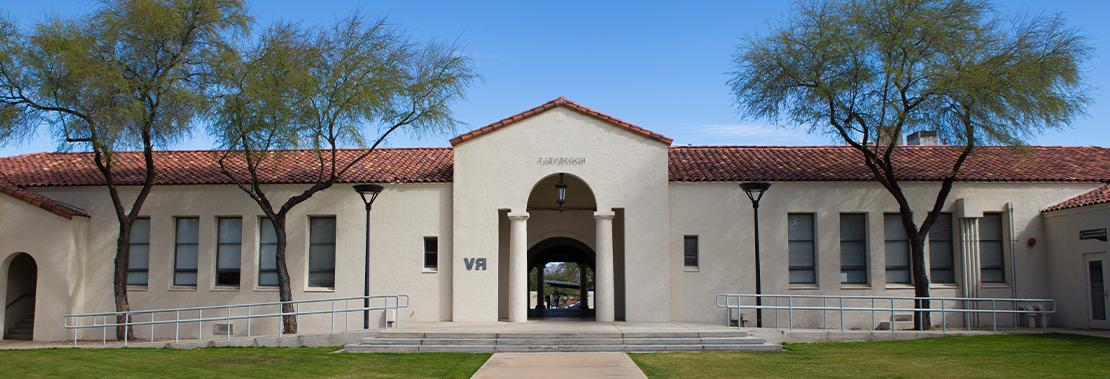 A front shot of the Roosevelt building at Pima's Downtown Campus